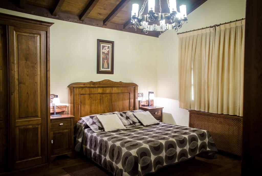 Casas Rurales Taramundi Verde Bilik gambar